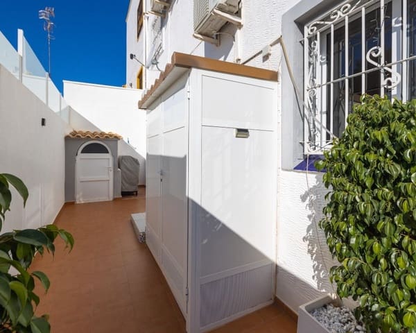 3 slaapkamer Villa te koop in Los Altos met zwembad - € 265.000 (Ref: 9802568)