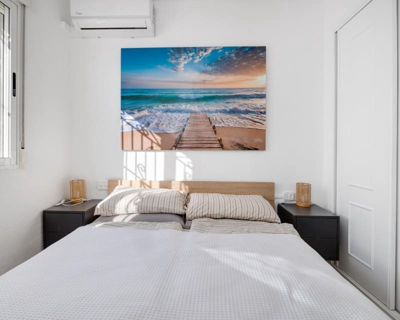 3 slaapkamer Villa te koop in Los Altos met zwembad - € 265.000 (Ref: 9802568)