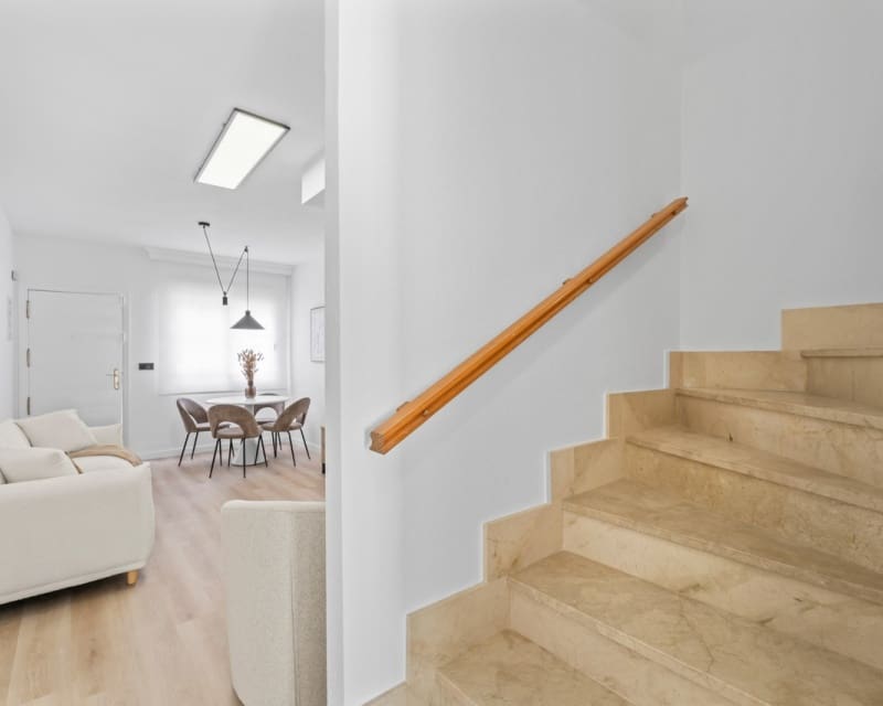 3 Zimmer Haus zu verkaufen in Villamartin mit Pool - 269.800 € (Ref: 9802571)