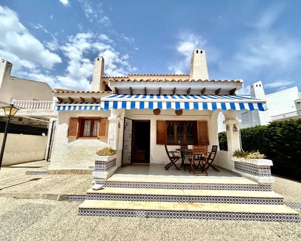 3 soveværelse Villa til salg i La Zenia, Orihuela med swimmingpool - € 630.000 (Ref: 9802572)