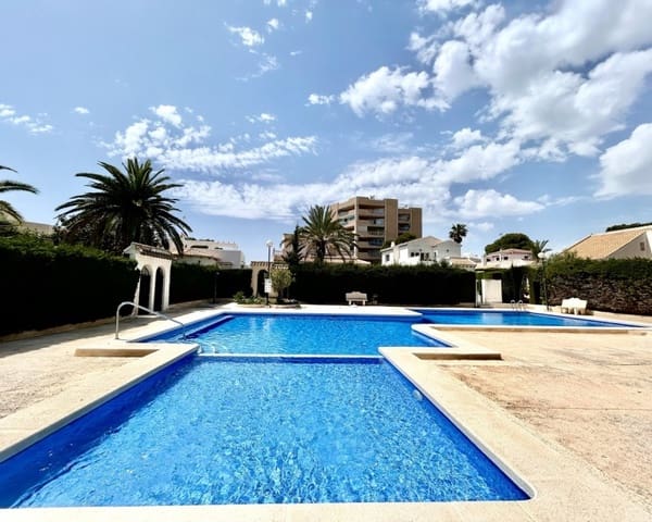 3 soveværelse Villa til salg i La Zenia, Orihuela med swimmingpool - € 630.000 (Ref: 9802572)