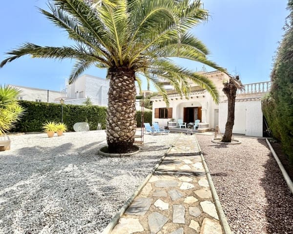 3 soveværelse Villa til salg i La Zenia, Orihuela med swimmingpool - € 630.000 (Ref: 9802572)