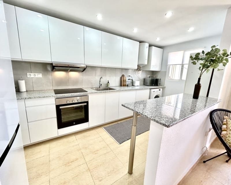 2 slaapkamer Appartement te koop in Villamartin met zwembad - € 159.950 (Ref: 9802573)