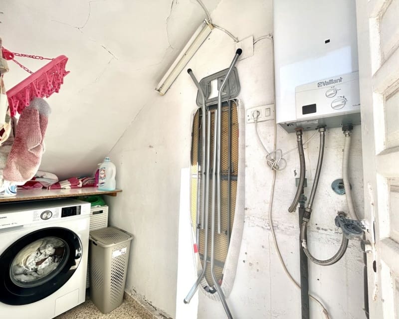 Chalet de 2 habitaciones en Villamartin en venta con piscina - 390.000 € (Ref: 9802575)