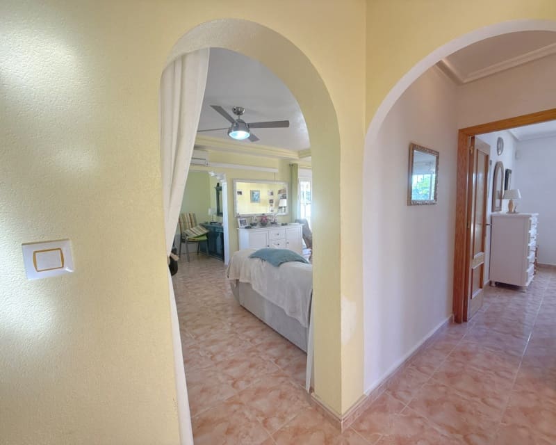 3 sovrum Villa till salu i Cabo Roig med pool - 344 950 € (Ref: 9802760)