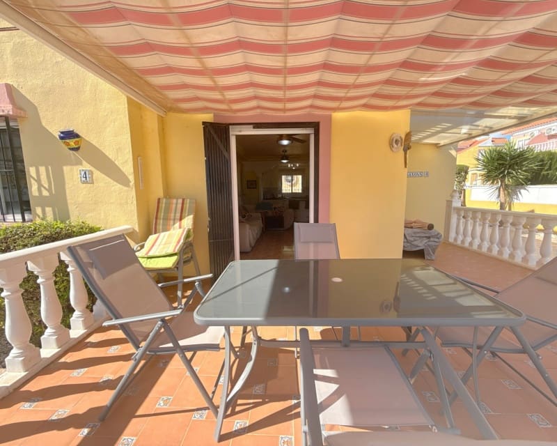 3 sovrum Villa till salu i Cabo Roig med pool - 344 950 € (Ref: 9802760)