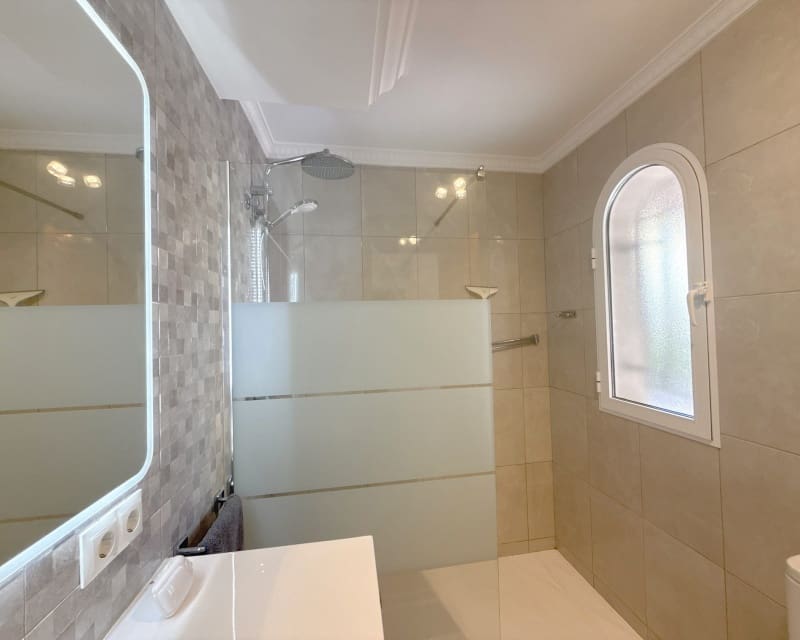 3 sovrum Villa till salu i Cabo Roig med pool - 344 950 € (Ref: 9802760)