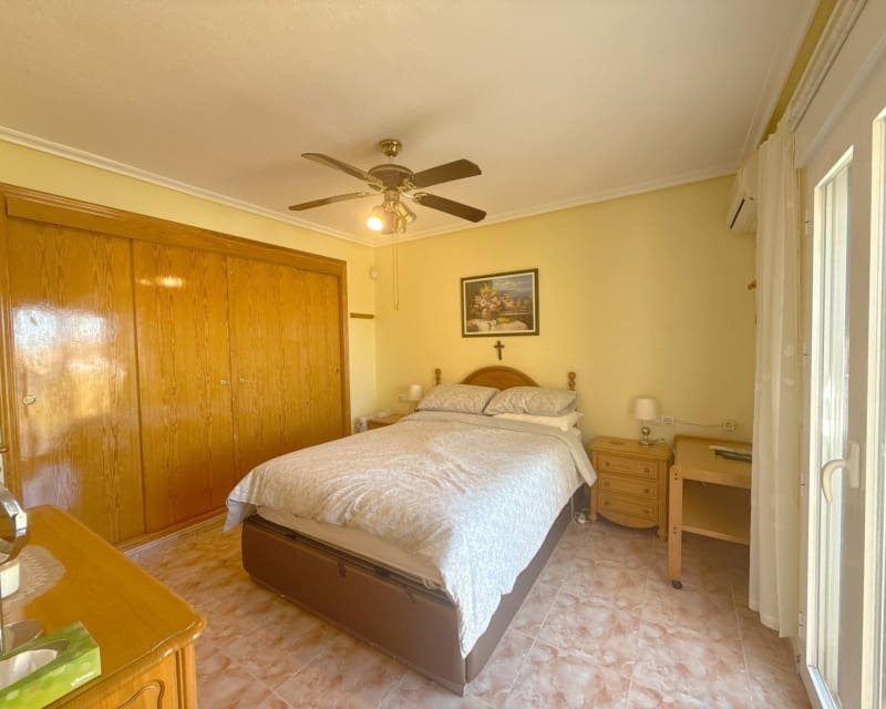 3 sovrum Villa till salu i Cabo Roig med pool - 344 950 € (Ref: 9802760)