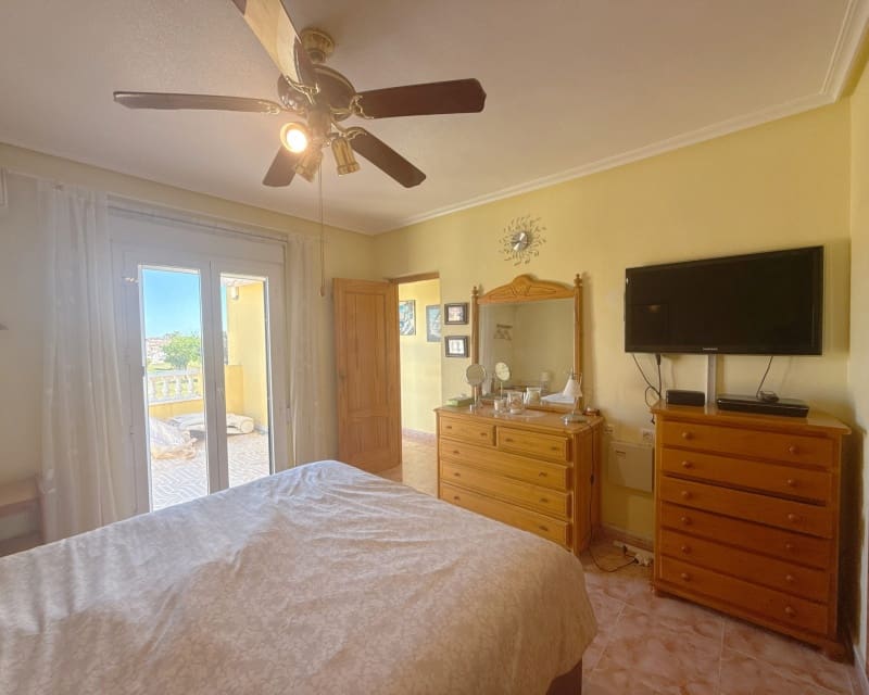 3 sovrum Villa till salu i Cabo Roig med pool - 344 950 € (Ref: 9802760)