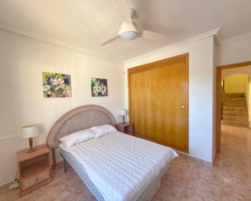 3 sovrum Villa till salu i Cabo Roig med pool - 344 950 € (Ref: 9802760)