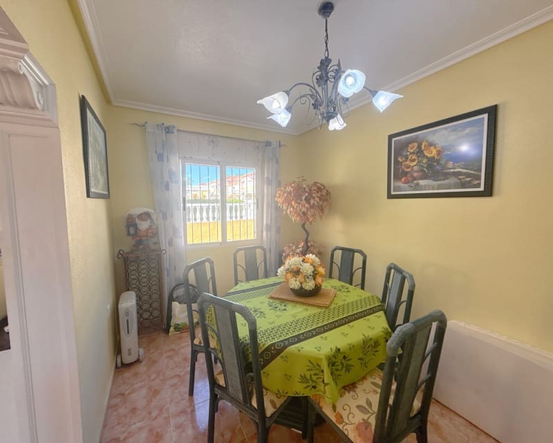 3 sovrum Villa till salu i Cabo Roig med pool - 344 950 € (Ref: 9802760)