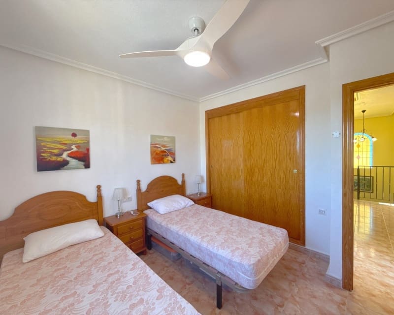 3 sovrum Villa till salu i Cabo Roig med pool - 344 950 € (Ref: 9802760)