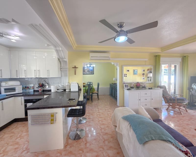 3 sovrum Villa till salu i Cabo Roig med pool - 344 950 € (Ref: 9802760)