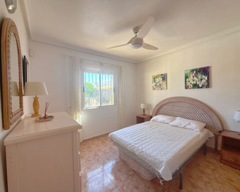 3 sovrum Villa till salu i Cabo Roig med pool - 344 950 € (Ref: 9802760)