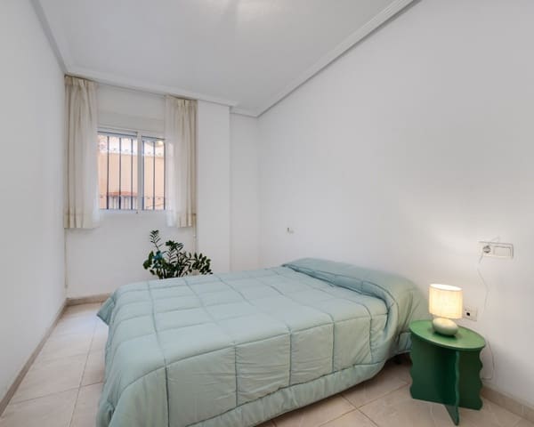 Apartamento de 2 habitaciones en Playa Flamenca, Orihuela en venta con piscina - 129.900 € (Ref: 9802762)