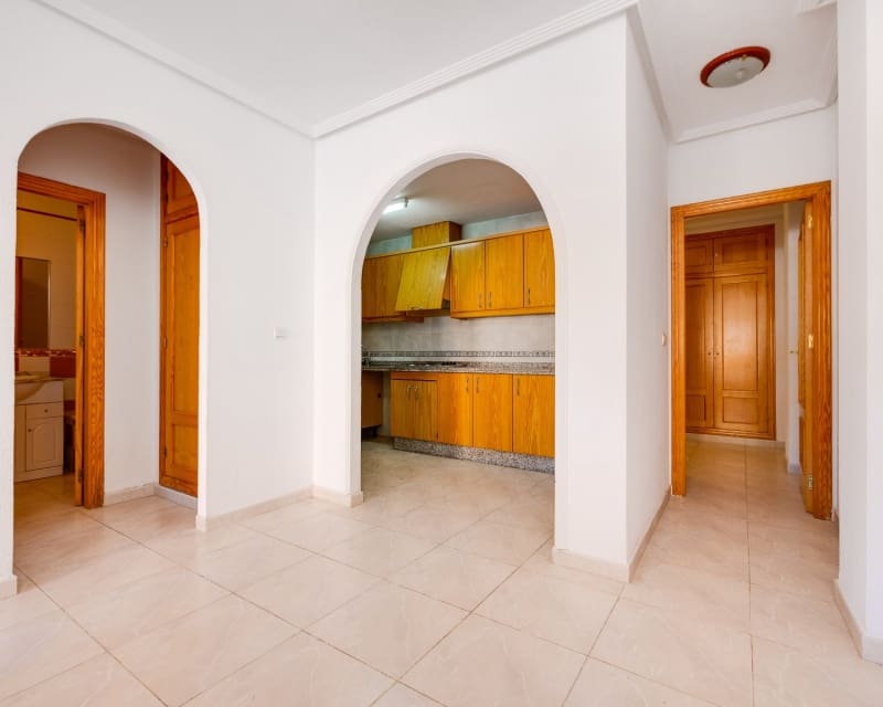 Apartamento de 2 habitaciones en Playa Flamenca en venta con piscina - 129.900 € (Ref: 9802762)