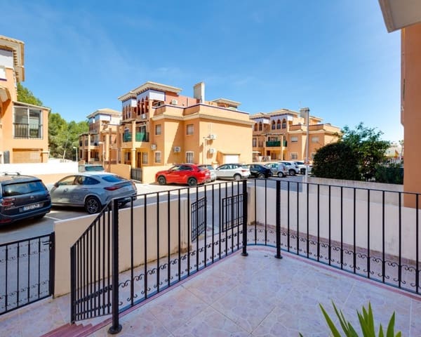 Apartamento de 2 habitaciones en Playa Flamenca, Orihuela en venta con piscina - 129.900 € (Ref: 9802762)