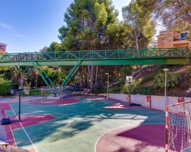 Apartamento de 2 habitaciones en Playa Flamenca en venta con piscina - 129.900 € (Ref: 9802762)