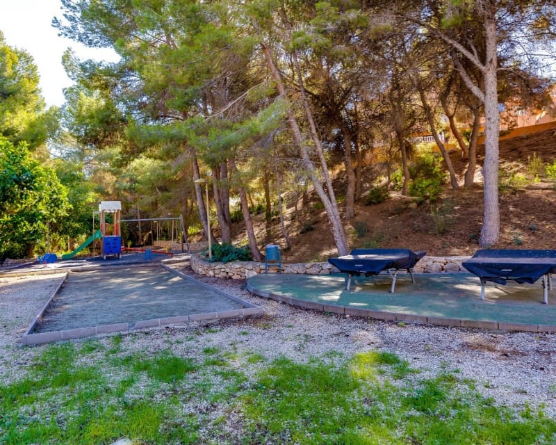 Apartamento de 2 habitaciones en Playa Flamenca en venta con piscina - 129.900 € (Ref: 9802762)