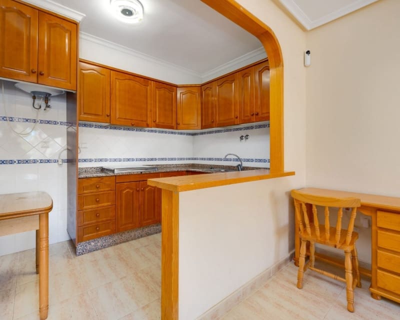 3 makuuhuone Omakotitalo myytävänä paikassa Playa Flamenca mukana uima-altaan - 189 000 € (Ref: 9802763)