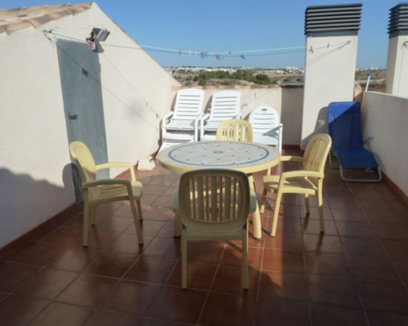 2 Zimmer Apartment zu verkaufen in Cabo Roig mit Pool - 165.000 € (Ref: 9802764)