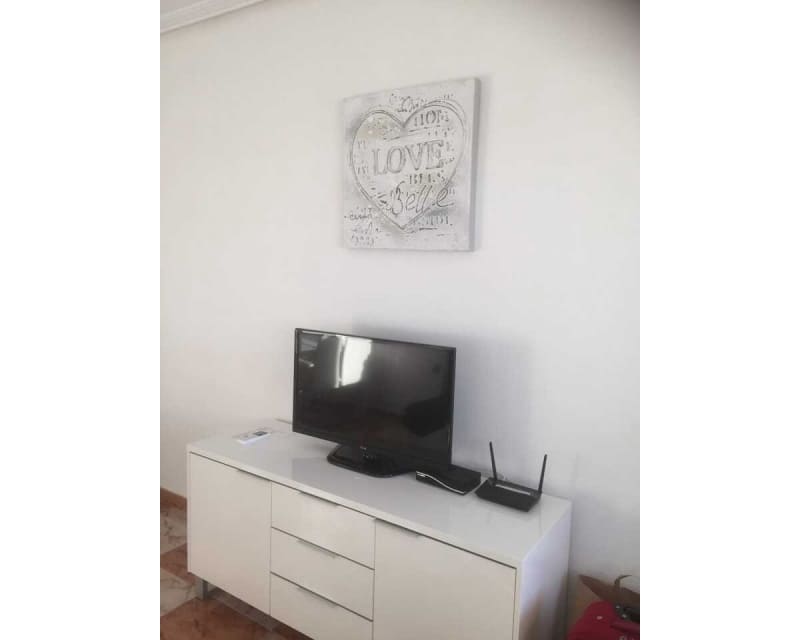 2 Zimmer Apartment zu verkaufen in Cabo Roig mit Pool - 165.000 € (Ref: 9802764)