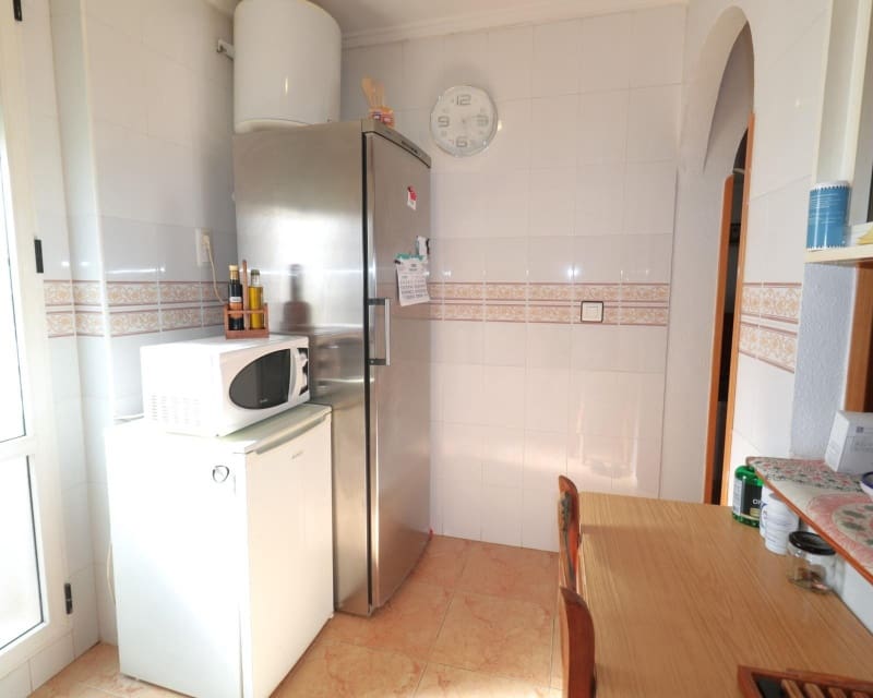 2 makuuhuone Bungalow myytävänä paikassa Torrevieja mukana uima-altaan - 168 000 € (Ref: 9802767)