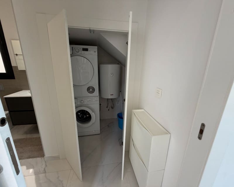 3 slaapkamer Villa te koop in Dona Pepa met zwembad - € 399.900 (Ref: 9802768)