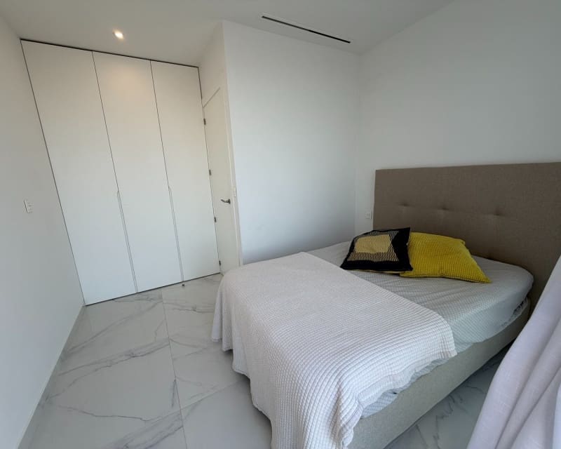 3 slaapkamer Villa te koop in Dona Pepa met zwembad - € 399.900 (Ref: 9802768)