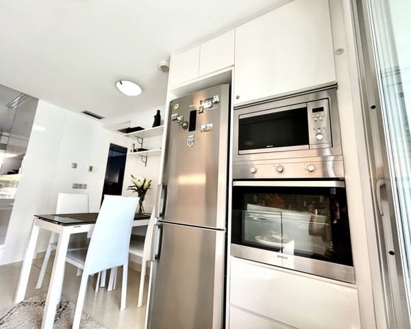 2 soverom Leilighet til salgs i Punta Prima, Orihuela med svømmebasseng - € 240 000 (Ref: 9802771)