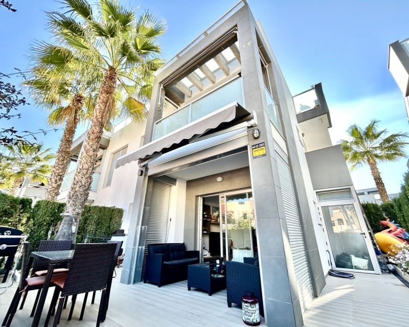 2 soverom Leilighet til salgs i Orihuela Costa med svømmebasseng - € 240 000 (Ref: 9802771)