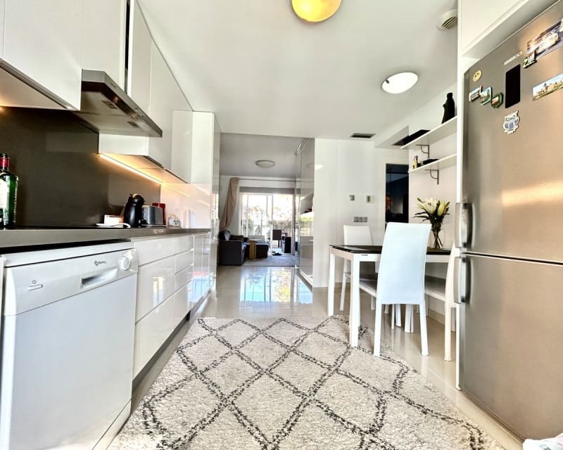 2 soverom Leilighet til salgs i Orihuela Costa med svømmebasseng - € 240 000 (Ref: 9802771)