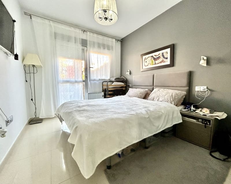 2 soverom Leilighet til salgs i Orihuela Costa med svømmebasseng - € 240 000 (Ref: 9802771)