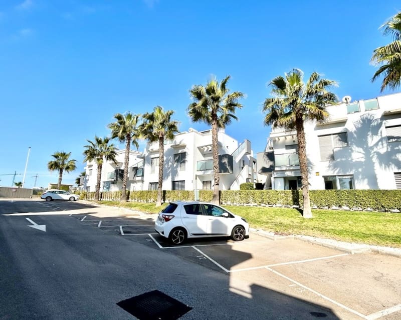 2 soverom Leilighet til salgs i Orihuela Costa med svømmebasseng - € 240 000 (Ref: 9802771)