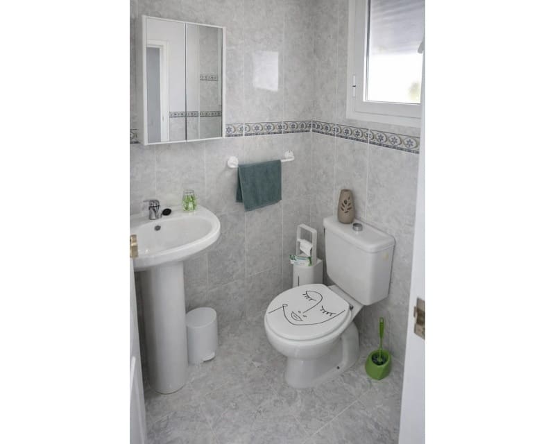 2 bedroom Townhouse for sale in Algorfa with pool - € 175,000 (Ref: 9802772)