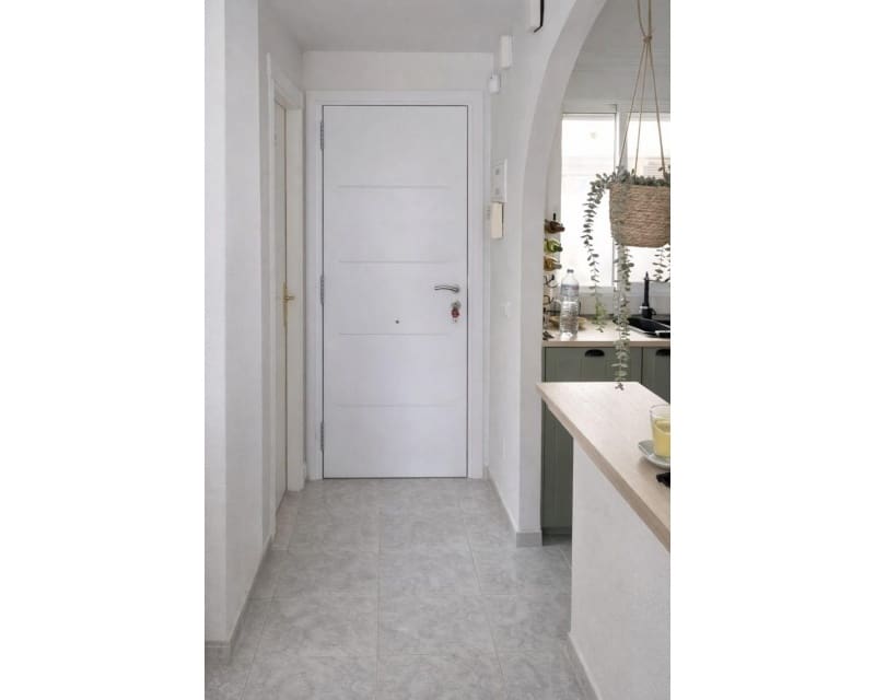 2 bedroom Townhouse for sale in Algorfa with pool - € 175,000 (Ref: 9802772)