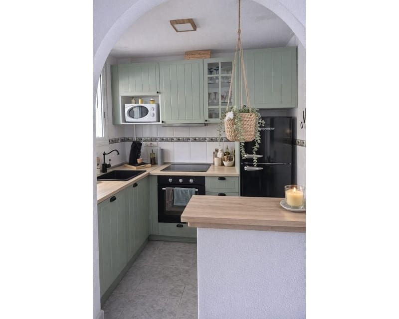 2 bedroom Townhouse for sale in Algorfa with pool - € 175,000 (Ref: 9802772)