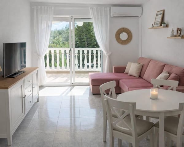 2 bedroom Townhouse for sale in Algorfa with pool - € 175,000 (Ref: 9802772)