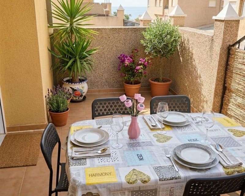 2 bedroom Townhouse for sale in Algorfa with pool - € 175,000 (Ref: 9802772)