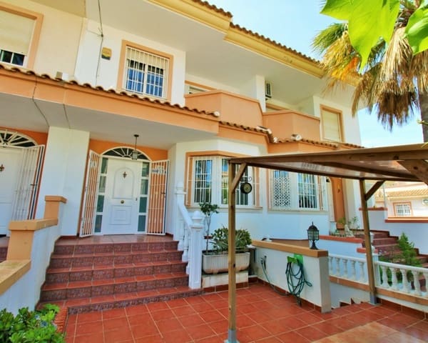 Casa de 3 habitaciones en Villamartin, Orihuela en venta con piscina - 229.000 € (Ref: 9802773)