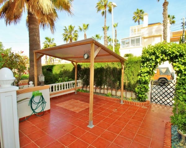 Casa de 3 habitaciones en Villamartin, Orihuela en venta con piscina - 229.000 € (Ref: 9802773)