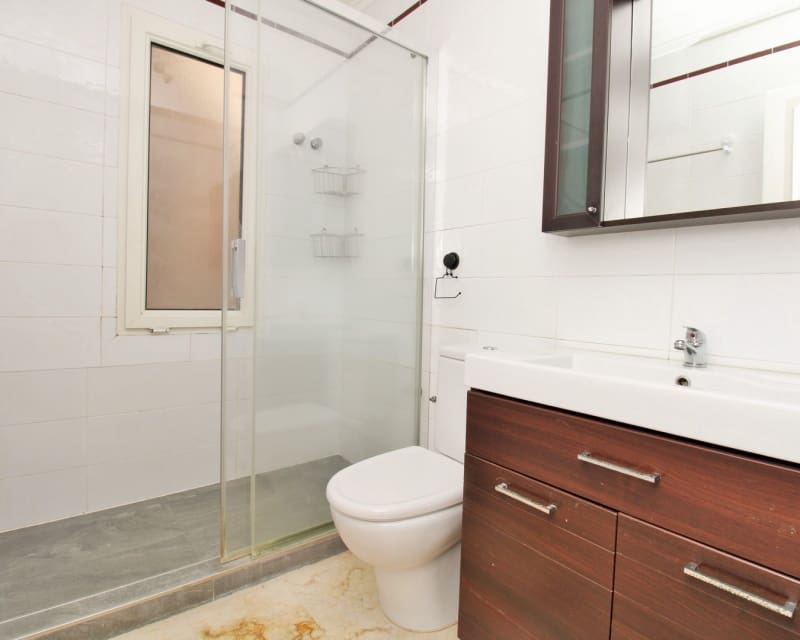 Casa de 3 habitaciones en Villamartin en venta con piscina - 229.000 € (Ref: 9802773)