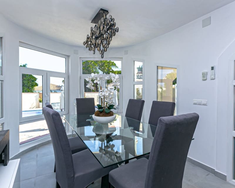 6 camera da letto Villa in vendita in Campoamor con piscina - 799.000 € (Rif: 9805533)