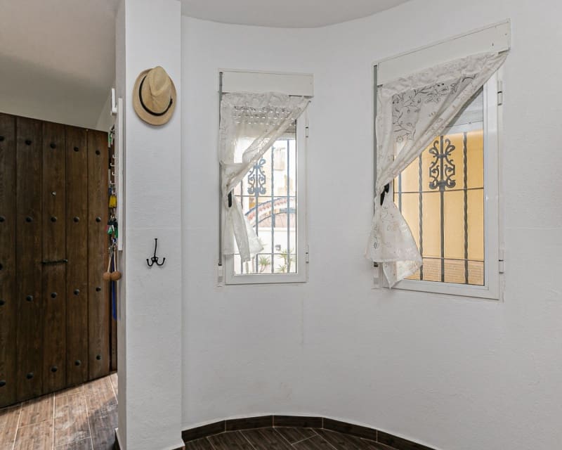 2 bedroom Townhouse for sale in La Torreta with pool - € 174,900 (Ref: 9805534)