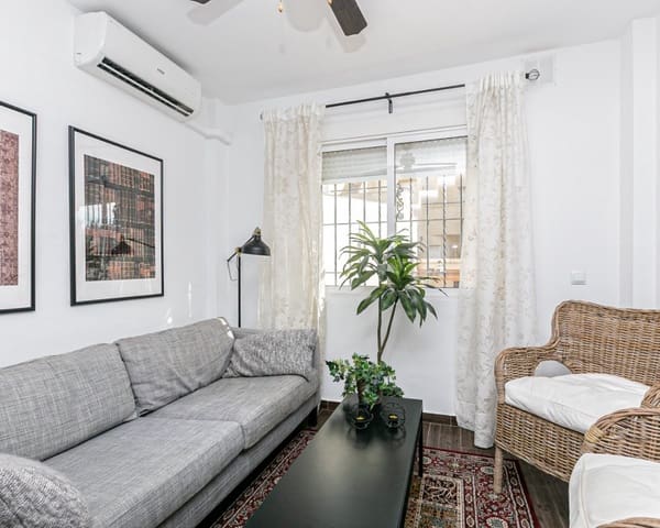 2 bedroom Townhouse for sale in La Torreta, Torrevieja with pool - € 174,900 (Ref: 9805534)