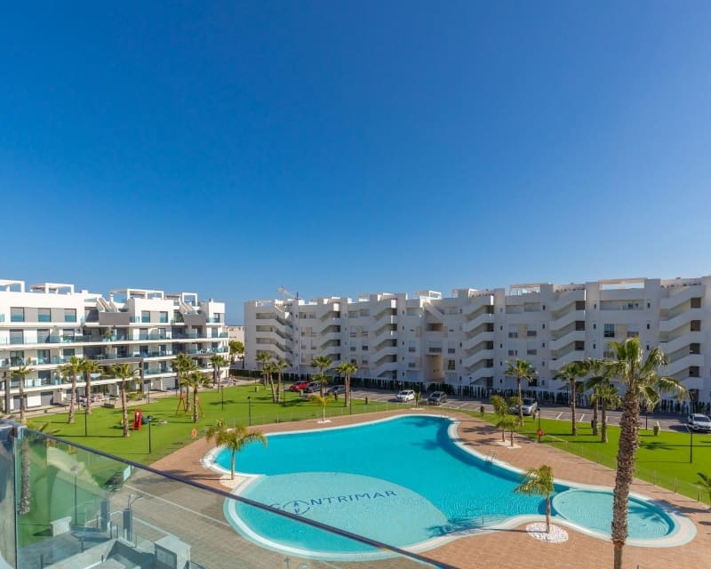 2 soveværelse Lejlighed til salg i El Raso med swimmingpool - € 255.000 (Ref: 9805536)