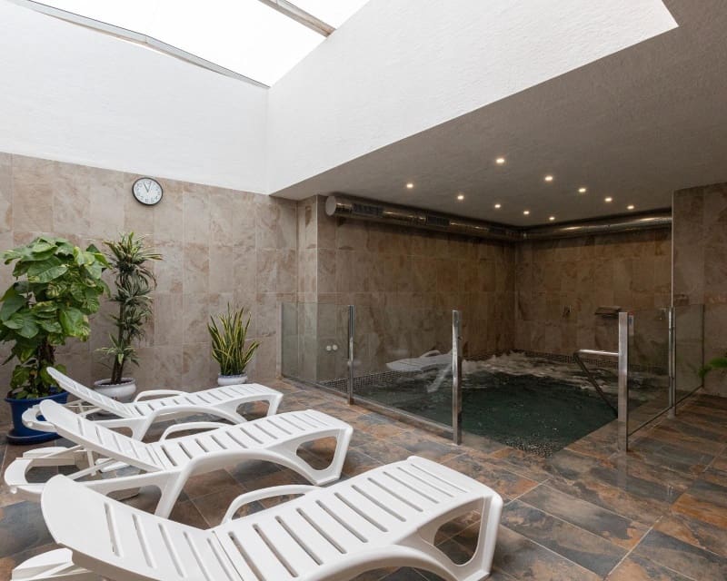 2 soveværelse Lejlighed til salg i El Raso med swimmingpool - € 255.000 (Ref: 9805536)