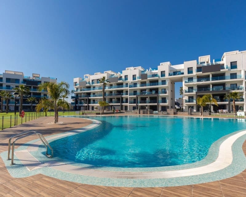 2 soveværelse Lejlighed til salg i El Raso med swimmingpool - € 255.000 (Ref: 9805536)