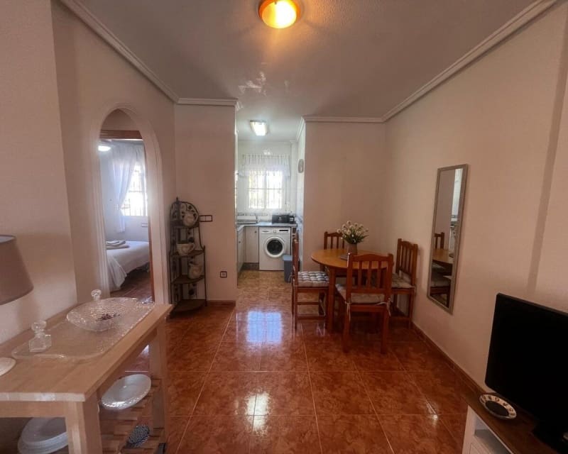 2 Zimmer Apartment zu verkaufen in Algorfa mit Pool - 127.000 € (Ref: 9806931)