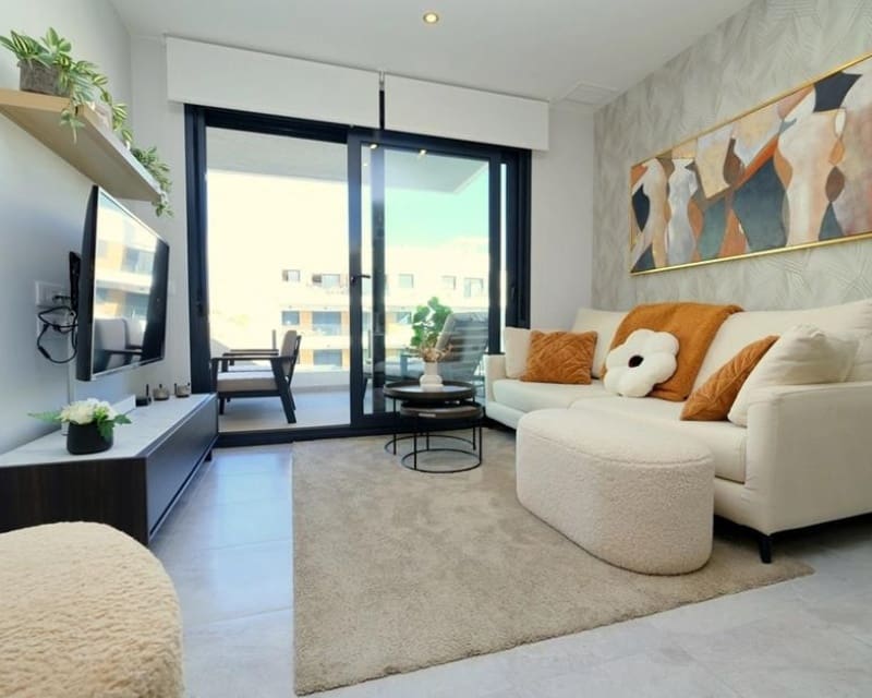 2 soverom Leilighet til salgs i Villamartin med svømmebasseng - € 249 900 (Ref: 9806932)